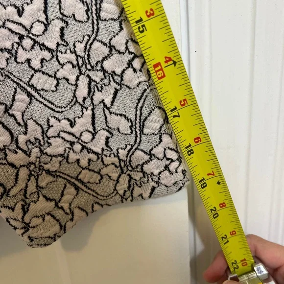 Black, grey, and white patterned blazer by philosophy, size medium - Picture 8 of 8